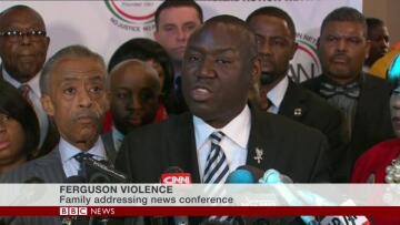 Φέργκιουσον: Νέα έκκληση για ηρεμία από τους δικηγόρους του Μάικλ Μπράουν