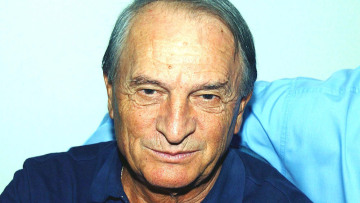 Καταζητείται o πρώην βουλευτής της ΝΔ Β. Παπανικολάου ως εγκέφαλος «εταιρείας δολοφόνων»