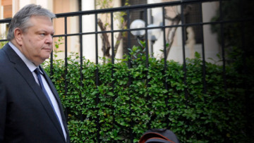 Βενιζέλος: Δεν πρόκειται να ενδώσουμε σε ενοχλητικά μέτρα 