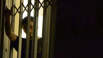 Λιποθύμησε ο απεργός πείνας Νίκος Ρωμανός