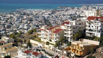Τι αλλάζει στη φορολογία ακινήτων και τι γίνεται με τον Φόρο Υπεραξίας