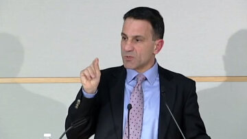 Λαπαβίτσας: Ο ΣΥΡΙΖΑ πρέπει να έχει plan b τη δραχμή!