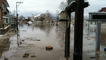 «Βουλιάζει» ο Έβρος!