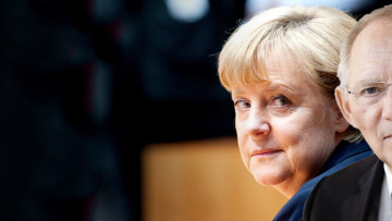 Μέρκελ: Πολύ καλύτερες οι προοπτικές στην Ελλάδα απ΄ ό,τι πριν από δύο χρόνια