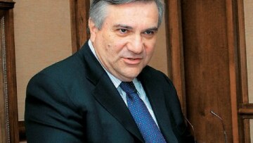 Ο Γιώργος ξαναμαζεύει τους υπουργούς του 2009-2011: Και ο Καστανίδης μαζί του