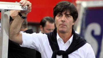 Γιόακιμ Λεβ και Τιάγκο Μότα οι νέοι υποψήφιοι για τον πάγκο της Παρί Σεν Ζερμέν