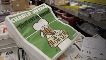 Sold out το Charlie Hebdo - Τυπώνουν 5 εκατ. φύλλα