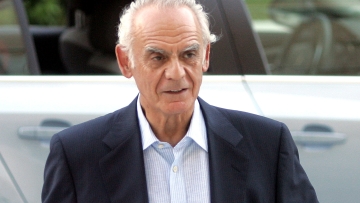 Δεν έχω σχέση με βόμβες, λέει ο Άκης - Χαιρετίζει την επερχόμενη «Αλλαγή»!