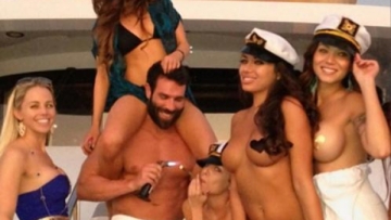 Η τρελή ζωή του πάμπλουτου "βασιλιά του Instagram" που συνελήφθη για κατοχή εκρηκτικών