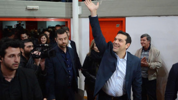 Με γαλλο-ισπανική νότα η ομιλία Τσίπρα απόψε στην Ομόνοια