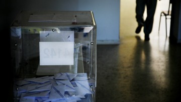 Προβάδισμα ΣΥΡΙΖΑ δείχνουν και οι τελευταίες δημοσκοπήσεις