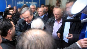Στους αναποφάσιστους της τελευταίας στιγμής ελπίζει ο Σαμαράς 