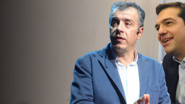 Θεοδωράκης: Ανοικτό το ενδεχόμενο στήριξης ή ανοχής της κυβέρνησης ΣΥΡΙΖΑ