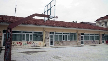 Απίστευτο κρούσμα παιδικού «bullying»: Κρέμασαν 9χρονο από μπασκέτα!