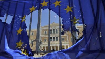 Die Zeit: Είναι αρκετά τρελός ο Τσίπρας για να πυροδοτήσει τη βόμβα... και να διαλύσει την ευρωζώνη;