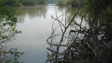 Εβρος: Το 4χρονο κοριτσάκι που βρέθηκε δίπλα στον νεκρό πατέρα της περιμένει τη μητέρα της