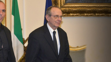 Ιταλός υπουργός Οικονομικών: Τα προβλήματα λύνονται στο Eurogroup και το Ecofin 