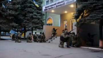 Βίντεο: Καθημερινό φαινόμενο η ανταλλαγή πυρών στην Ουκρανία!