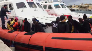 Φόβοι για πάνω από 300 νεκρούς πρόσφυγες στη Μεσόγειο 