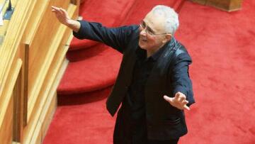 Δείτε την ομιλία Ζουράρι που άφησε σύξυλους τους βουλευτές!