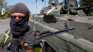 Ουάσινγκτον: Κατηγορεί τη Ρωσία ότι συνεχίζει να μεταφέρει όπλα στην Ουκρανία 