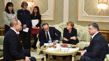 Νέα τηλεφωνική επικοινωνία Πούτιν, Ποροσένκο Ολάντ και Μέρκελ για την Ουκρανία