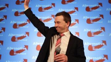 Γερμανία: Το ευρωσκεπτικιστικό κόμμα AfD απειλεί την Μέρκελ