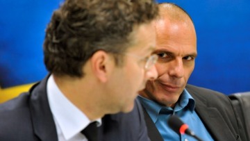 Αποκάλυψη: Βαρουφάκης και Ντάισελμπλουμ κόντεψαν να παίξουν... ξύλο στο Εurogroup της Δευτέρας