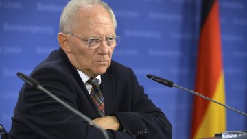 Εκπρόσωπος Σόιμπλε: Το πρόγραμμα της Ελλάδας συνεχίζεται, δεν αλλάζει ο πυρήνας του