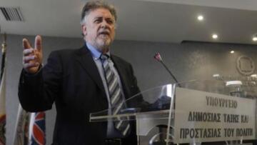 Πανούσης: «Ο αποκλεισμός των ομάδων από την Ευρώπη θα ήταν μια λύση»