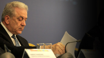 ΝΔ: Παραίτηση με αιχμές του Δημήτρη Αβραμόπουλου από τη θέση του αντιπροέδρου