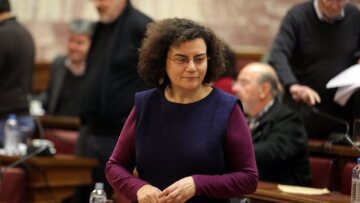 Στο νοσοκομείο με πνευμονία η Νάντια Βαλαβάνη