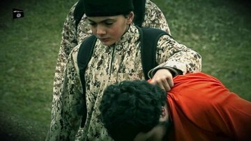 Νέο βίντεο φρίκης: Δεκάχρονος τζιχαντιστής εκτελεί με πιστόλι 19χρονο Ισραηλινό