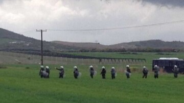 Συγκέντρωση αντιεξουσιαστών έξω από τις φυλακές Δομοκού