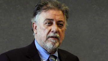 Πανούσης: Σαράντα χρόνια καίνε στα Εξάρχεια