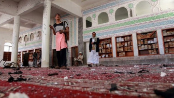 Υεμένη: 137 νεκροί μετά από επιθέσεις αυτοκτονίας σε τζαμιά