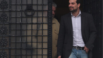 Σακελλαρίδης: Συνηθισμένος στο ρόλο του ικέτη, ο Σαμαράς κρίνει εξ ιδίων τα αλλότρια