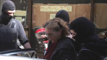 Αθηνά Τσάκαλου: «Δεν φεύγω από τον Κορυδαλλό αν δεν αποφυλακιστεί η σύντροφος του γιου μου»