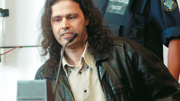 Με «βραχιολάκι» σε κατ' οίκον περιορισμό ο Σάββας Ξηρός 