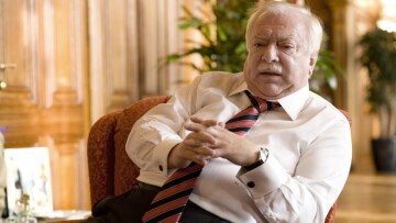 Την αλληλεγγύη του στον ελληνικό λαό εκφράζει ο δήμαρχος της Βιέννης