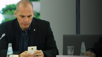 Βαρουφάκης: Δεν πήγα στο δείπνο με τους άλλους υπουργούς γιατί είναι βαρετά!