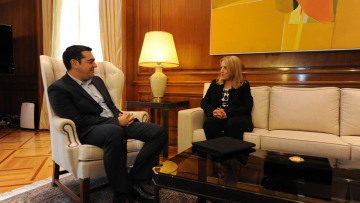 Το Montblanc του Τσίπρα που έγινε... Bic και τα ακριβά πούρα στο Μαξίμου