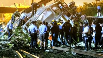 «Ήταν σαν σεισμός», λένε για τον εκτροχιασμό τρένου με τους επτά νεκρούς στην Φιλαδέλφεια