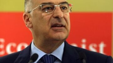 Με «σπόντες» για την ηγεσία της ΝΔ ο Δένδιας στον Economist 
