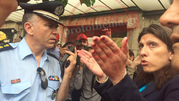 Αντιδράσεις αστυνομικών για το επεισόδιο με την Κωνσταντοπούλου έξω από τη Βουλή