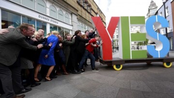 Oι Ιρλανδοί ψηφίζουν για τον γκέι γάμο