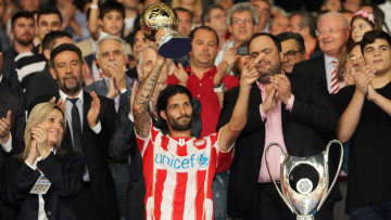 Tο 17ο νταμπλ του Ολυμπιακού και το γκολ-ποίημα του Τσόρι