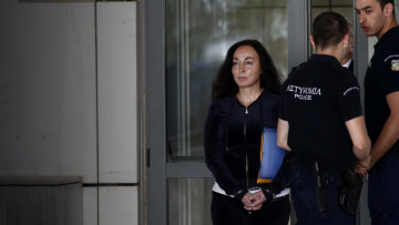 Βίκυ Σταμάτη στο δικαστήριο: Ελέησόν με, Κύριε...