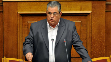 Κουτσούμπας: Η τρόικα ζει και βασιλεύει