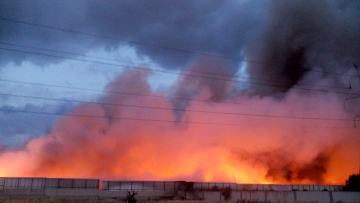 Μεγάλη πυρκαγιά σε εργοστάσιο ανακύκλωσης στον Ασπρόπυργο